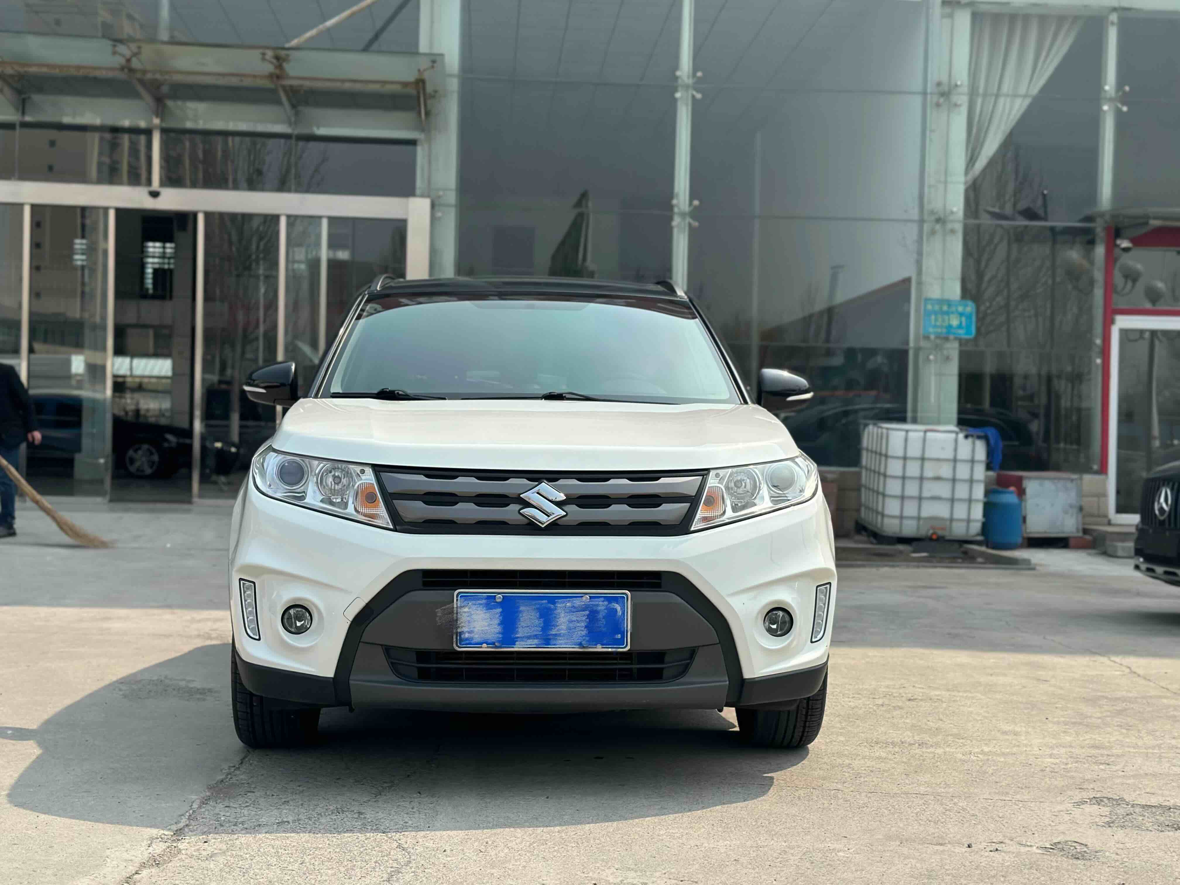 Suzuki Vitara 2017 صورة سيارة #2