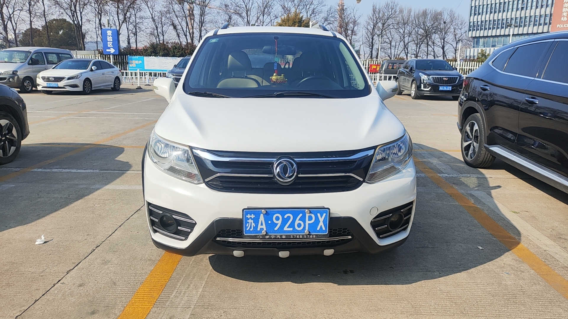 Forthing JOYEAR X3 2016 #2 Forthing JOYEAR X3 2016 car image #2