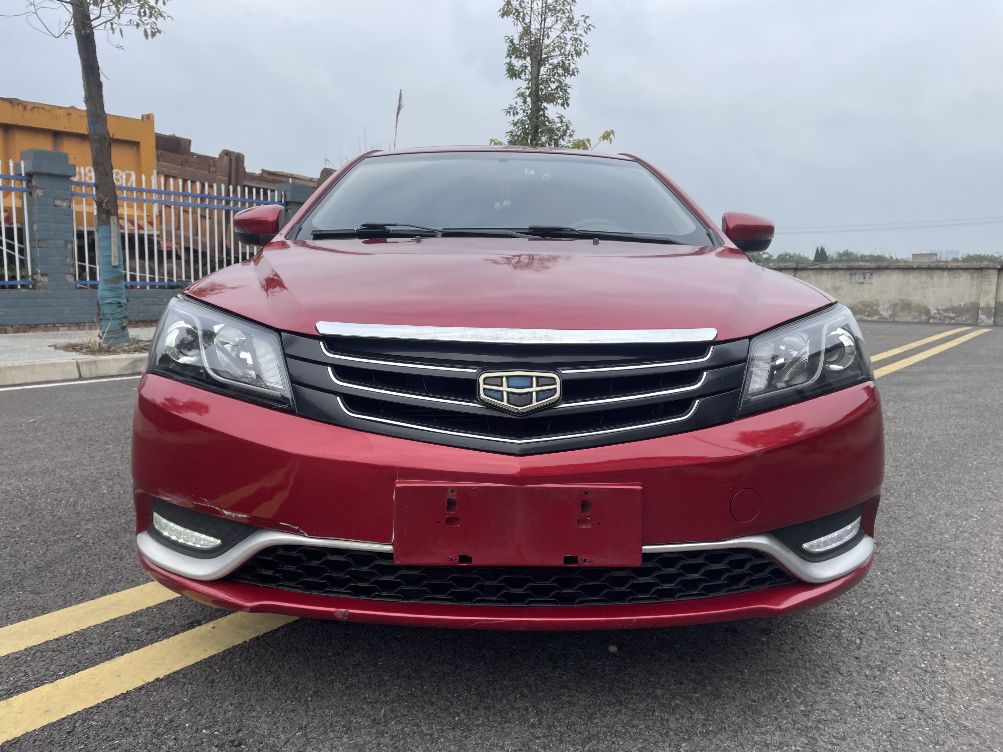 GEELY Emgrand 2015 car image #2
