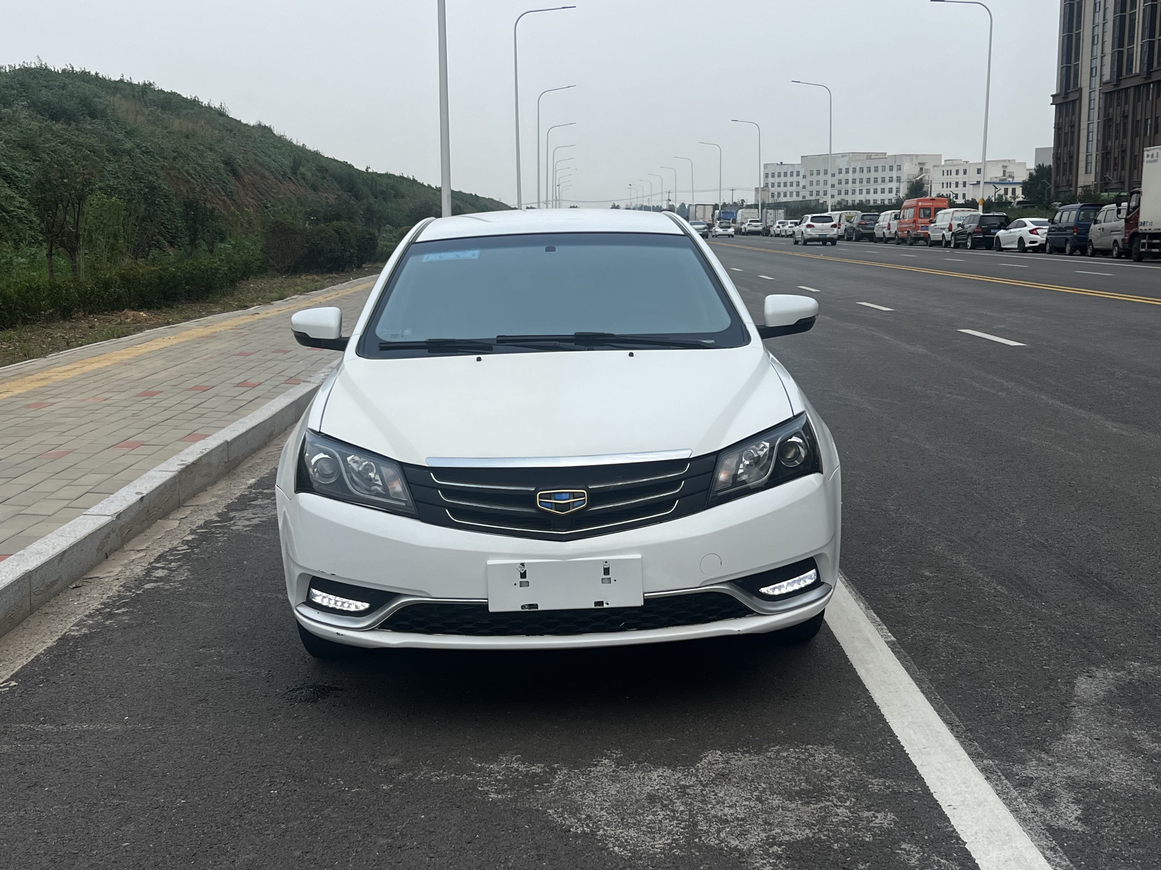 Emgrand 2016 #2 Emgrand 2016 car image #2