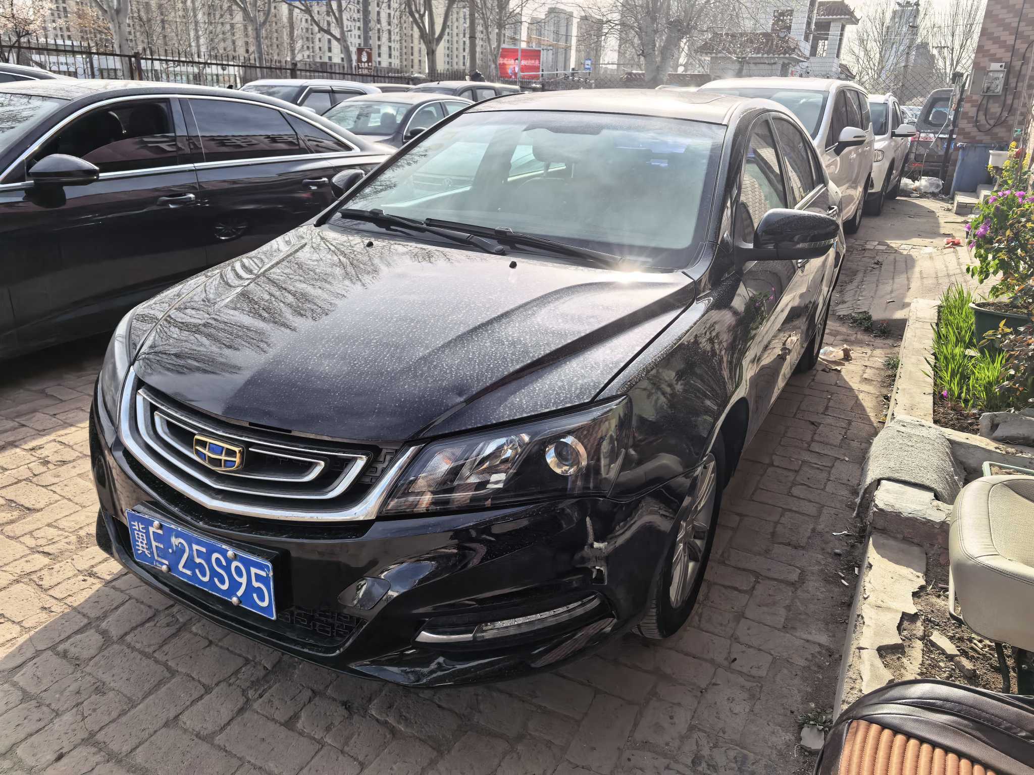 GEELY Emgrand 2018 car image #2