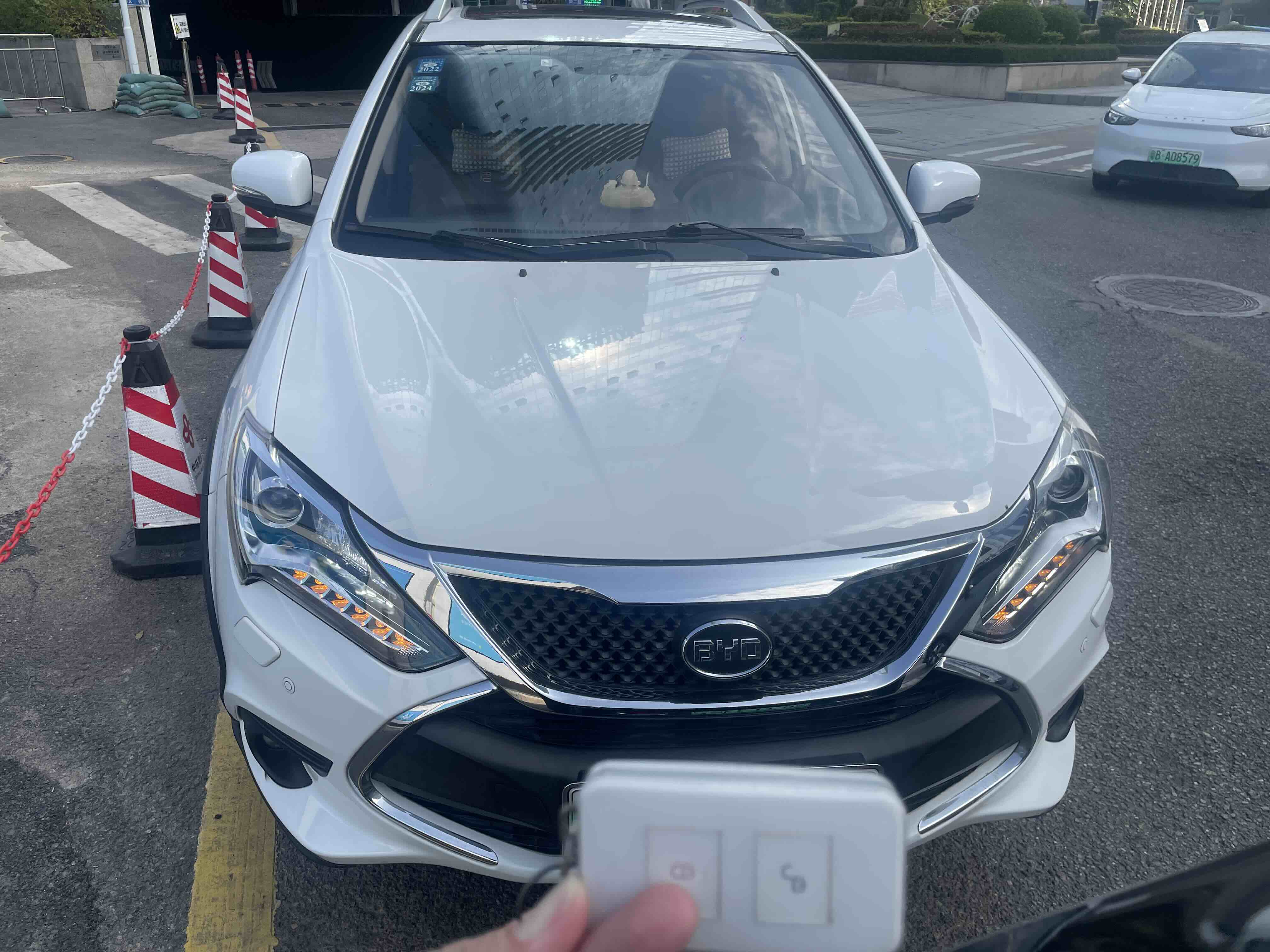 BYD Tang New Energy 2016 #2 BYD Tang New Energy 2016 car image #2