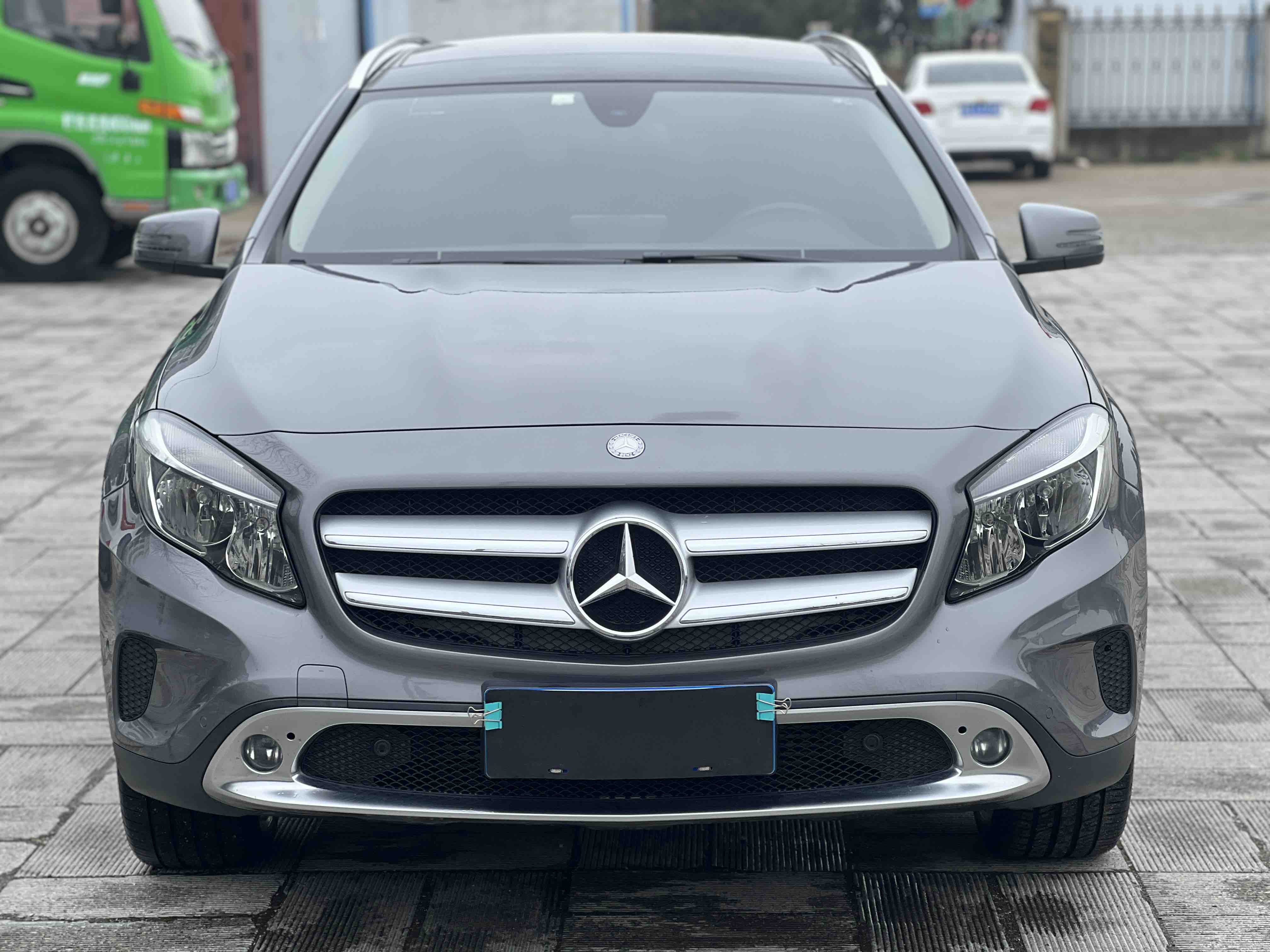 Mercedes-Benz GLA Class 2017 immagine di auto #2