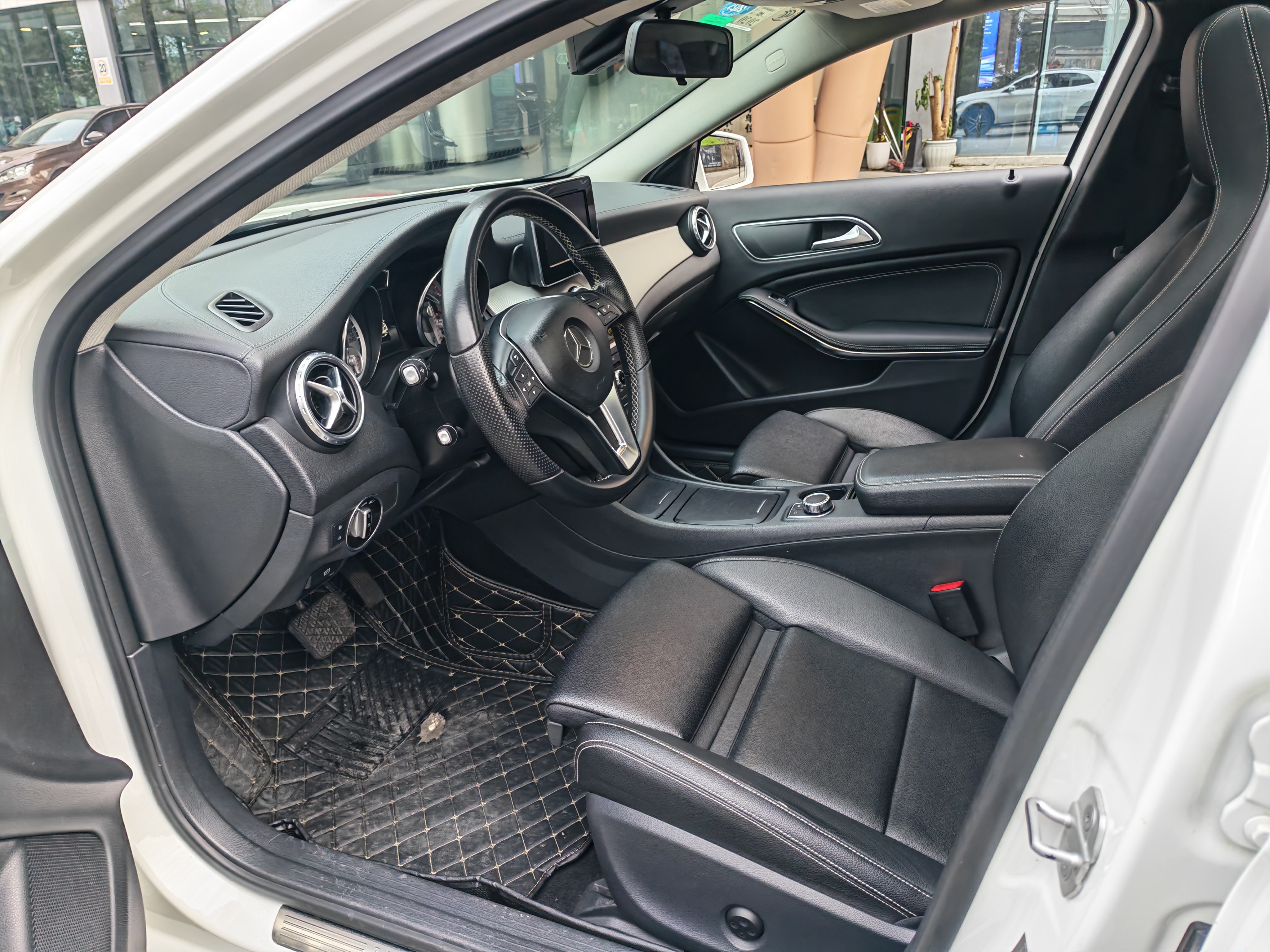 Mercedes-Benz 2016 car image #2