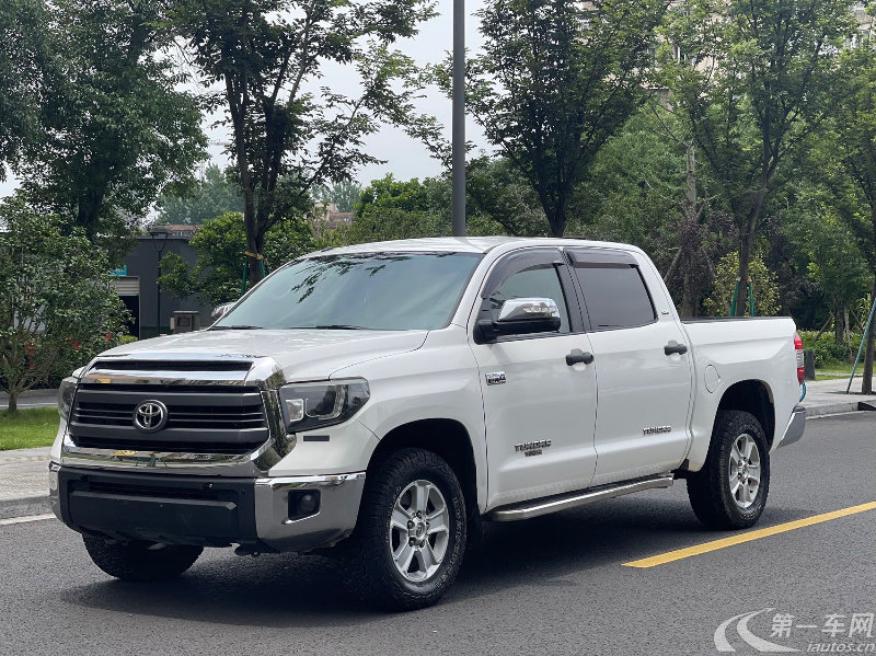 Toyota Tundra 2015 immagine di auto #2