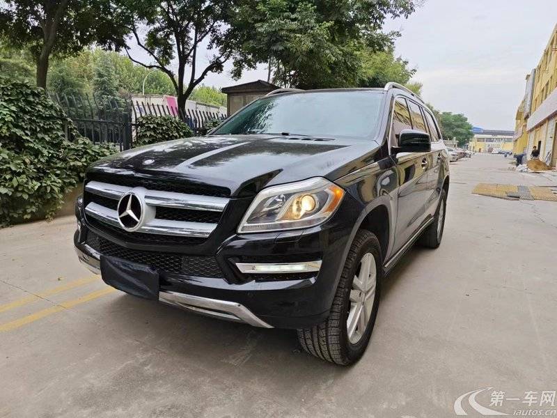 Mercedes-Benz GL Class 2016 immagine di auto #2