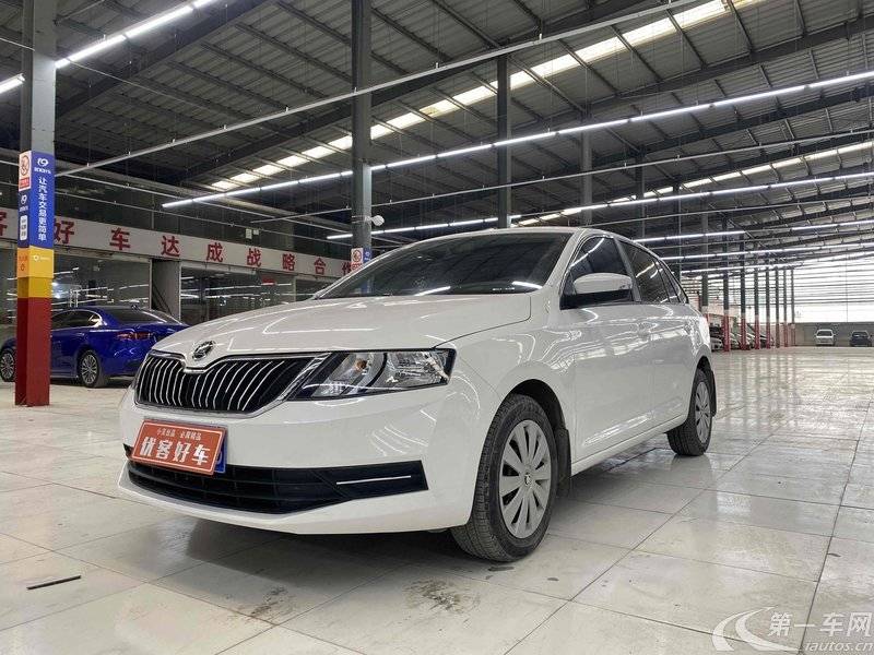 Skoda Rapid Spaceback 2019 car image #2