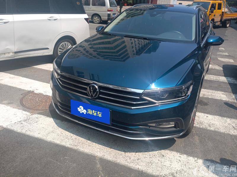 Volkswagen Passat Variant 2021 immagine di auto #2