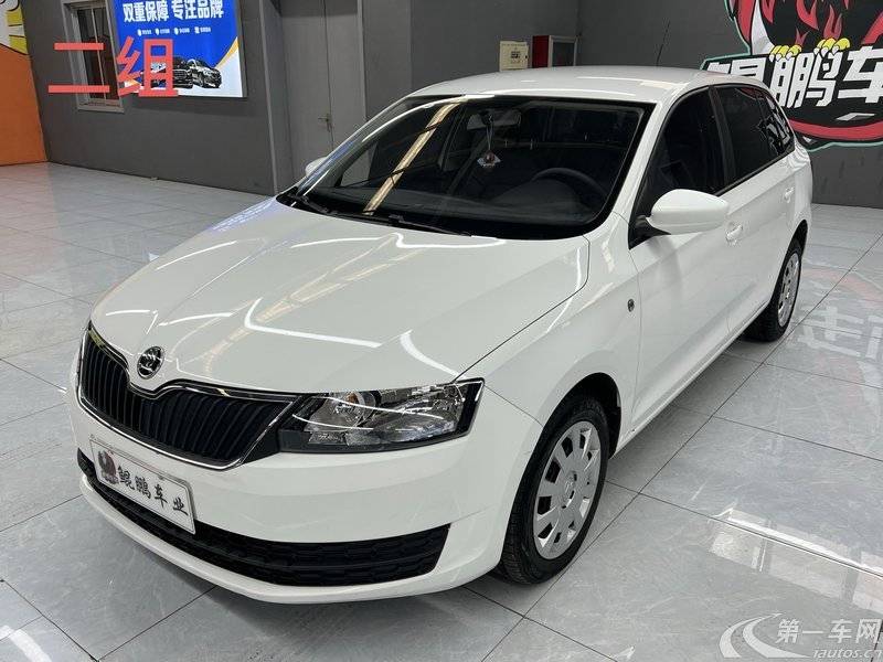 Skoda Rapid Spaceback 2017 car image #2