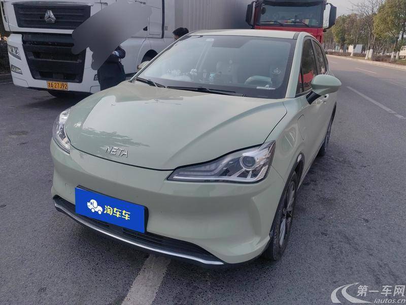 哪吒汽车 哪吒L 2023 汽车图片 #2