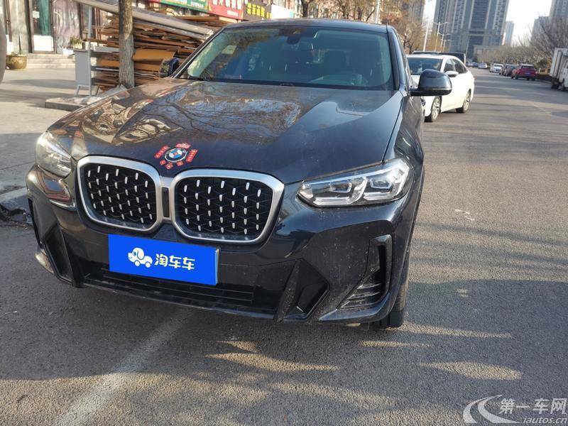 BMW X4 M40i 2023 immagine di auto #2