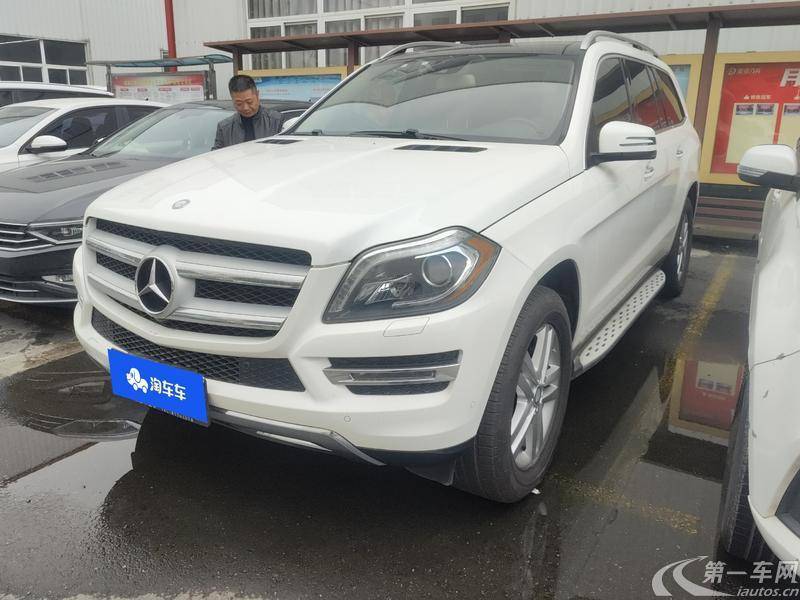 Mercedes-Benz GL Class 2015 car image #2