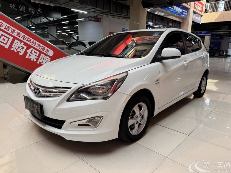 Hyundai Reina Hatchback 2015 car image #2
