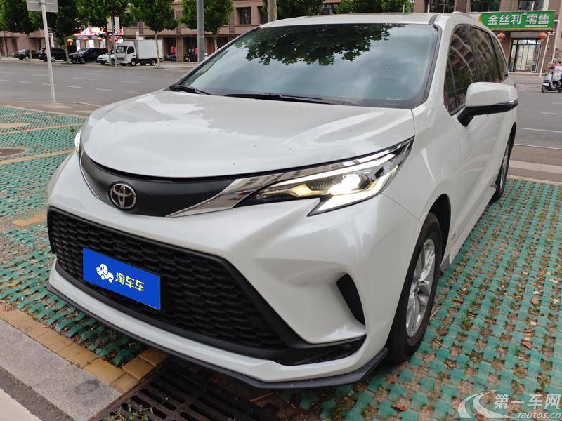 Toyota Granvia 2024 immagine di auto #2