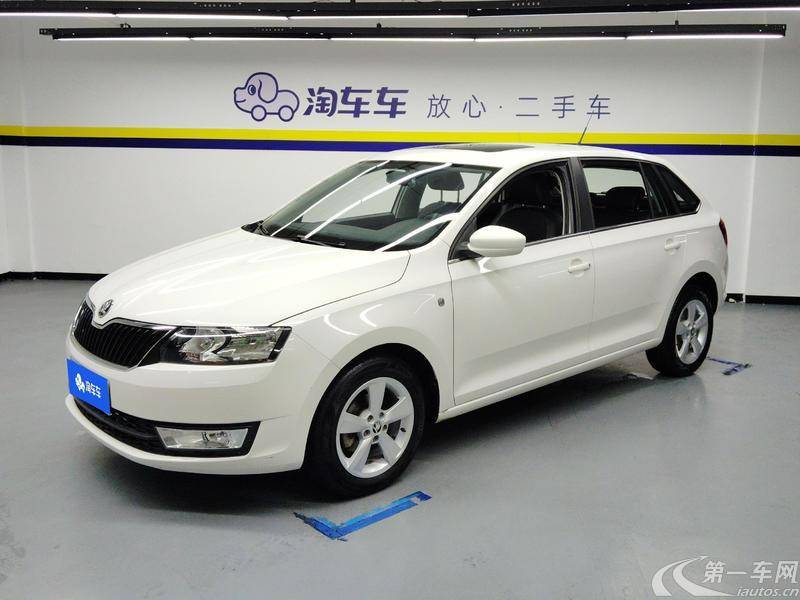 Skoda Rapid Spaceback 2016 car image #2