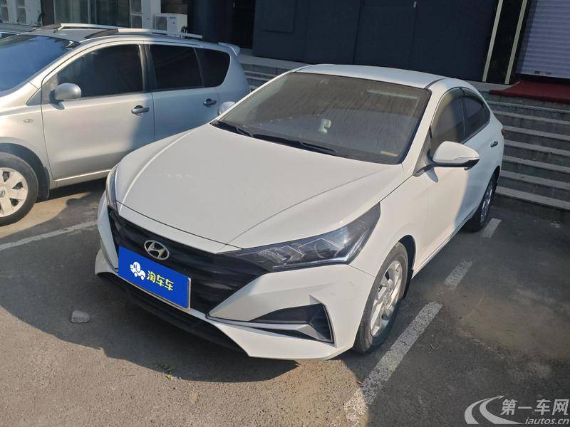 Hyundai Verna 2022 car image #2