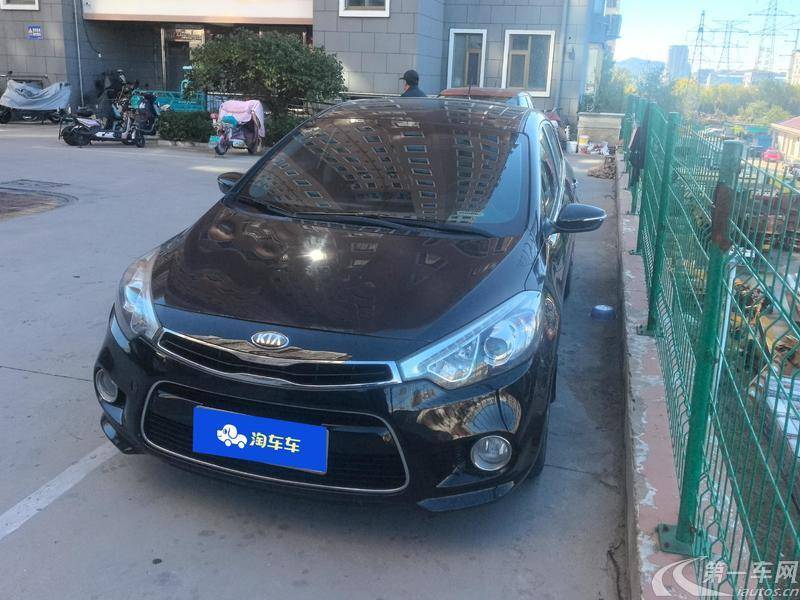 Kia Forte Koup 2015 car image #2