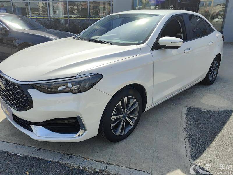 Ford Escort 2022 car image #2