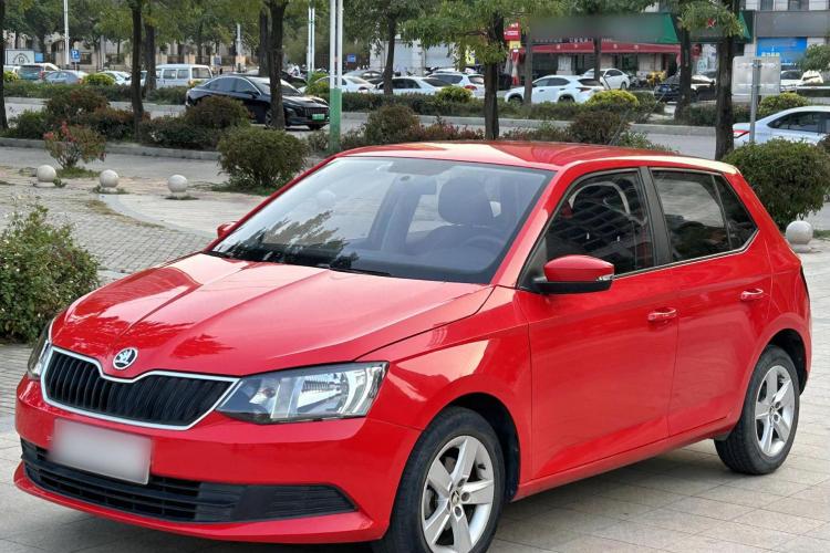 Skoda Fabia 2017 #2 Skoda Fabia 2017 car image #2