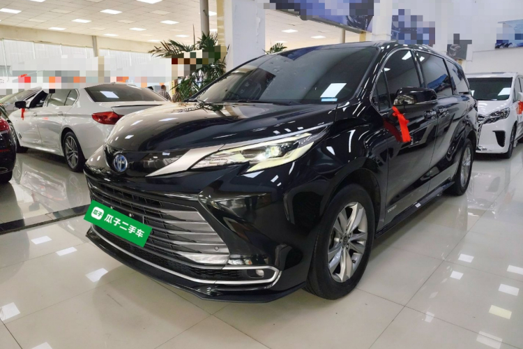 Toyota Sienna 2022 #2 Toyota Sienna 2022 car image #2