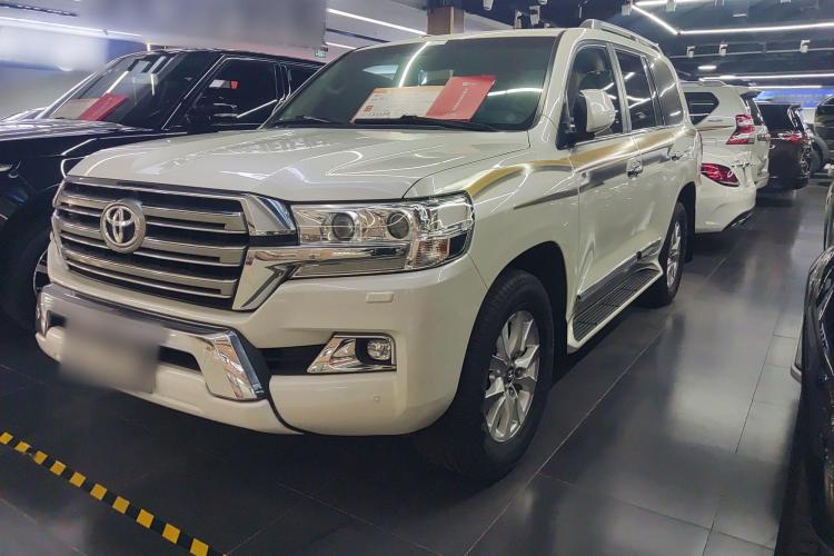 Toyota 2016 car image #2
