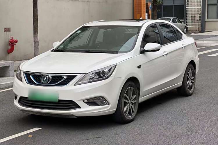 Changan Eado EV 2018 car image #2