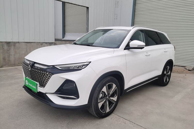 Changan X7 PLUS 2024 car image #2