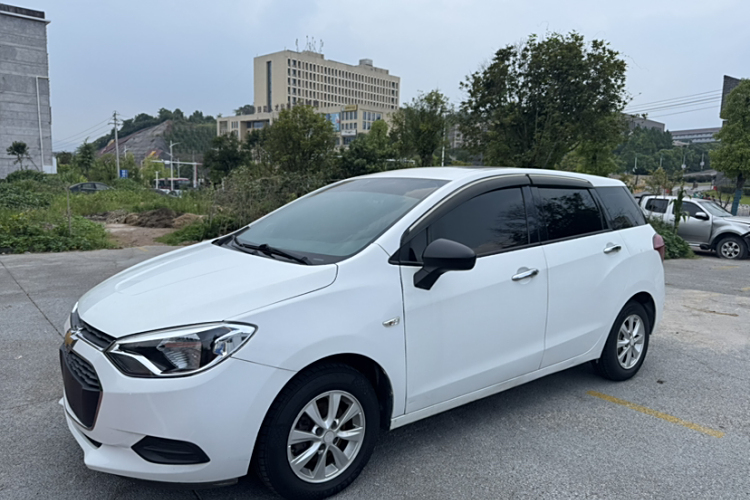 Chevrolet Lova 2016 immagine di auto #2