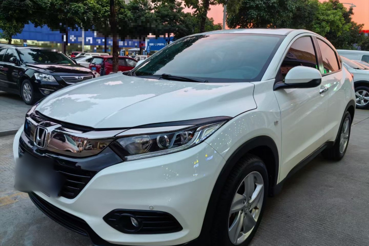 Honda VEZEL 2021 car image #2