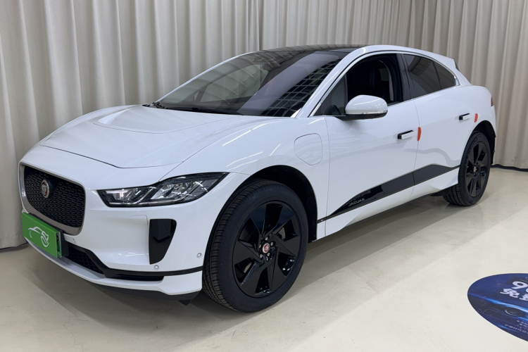 2019 car image #2