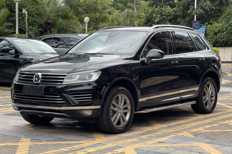 Volkswagen Touareg 2016 car image #2