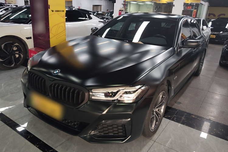 BMW M5 New Energy 2023 car image #2