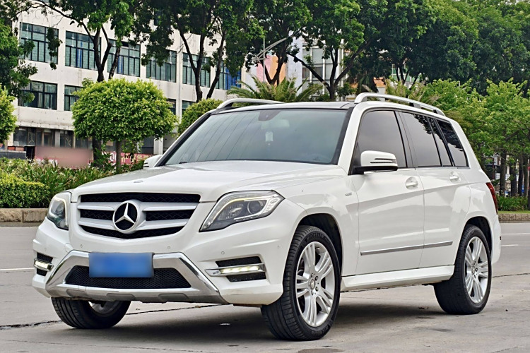 Mercedes-Benz GLK Class 2015 car image #2
