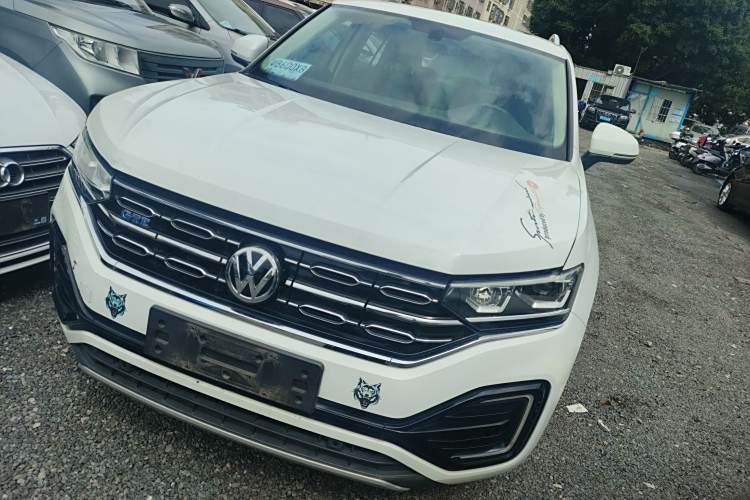 Volkswagen Tayron GTE 2021 car image #2