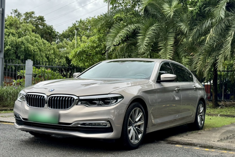BMW 5 Series New Energy 2018 car image #2