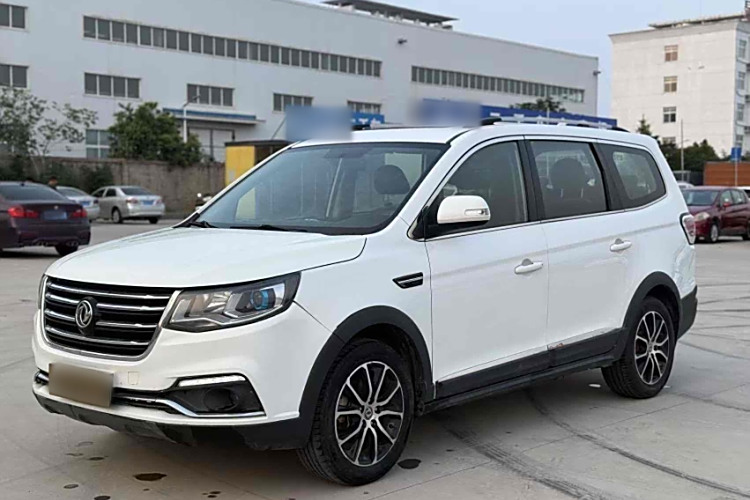 Forthing SX6 2017 #2 Forthing SX6 2017 car image #2