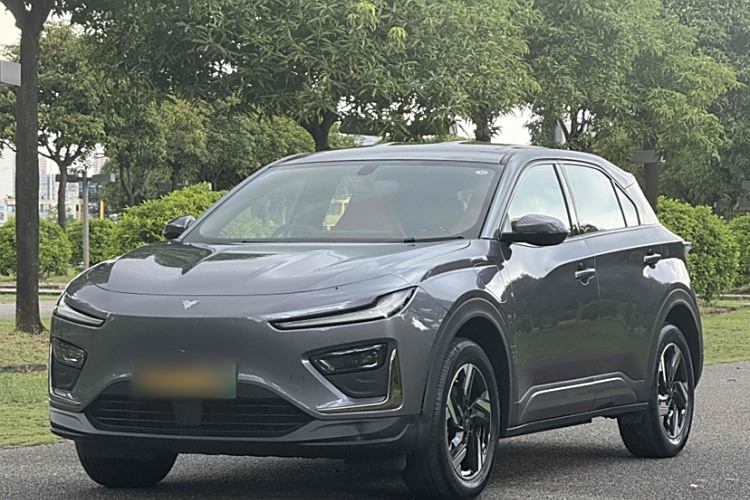 哪吒汽车 哪吒X 2024 #2 哪吒汽车 哪吒X 2024 汽车图片 #2