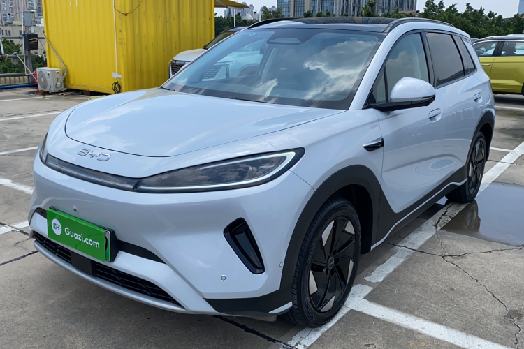 BYD Sea Lion 05 EV 2025 car image #2