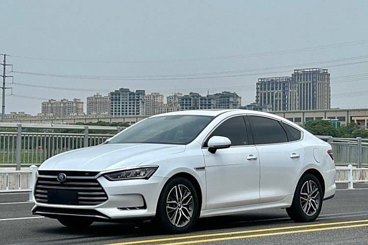 BYD Qin Pro New Energy 2020 car image #2