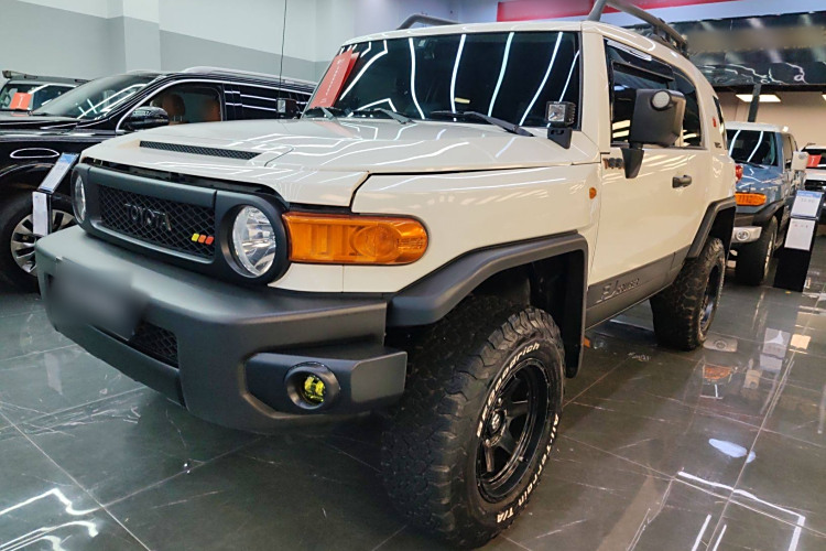 Toyota FJ Cruiser 2020 car image #2