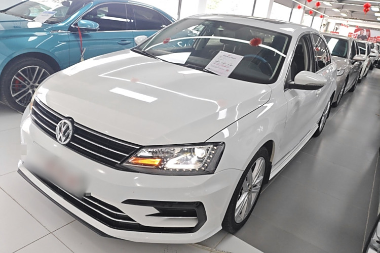 Volkswagen Sagitar 2019 immagine di auto #2