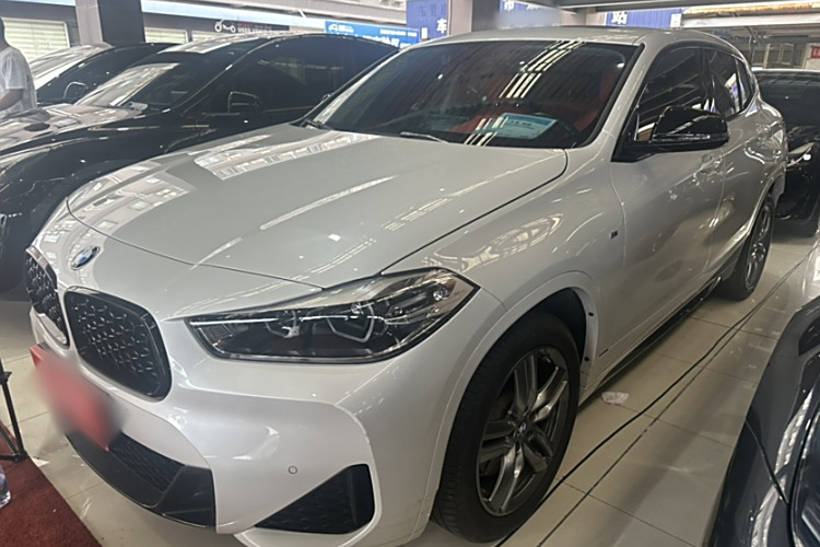 BMW X2 2023 car image #2