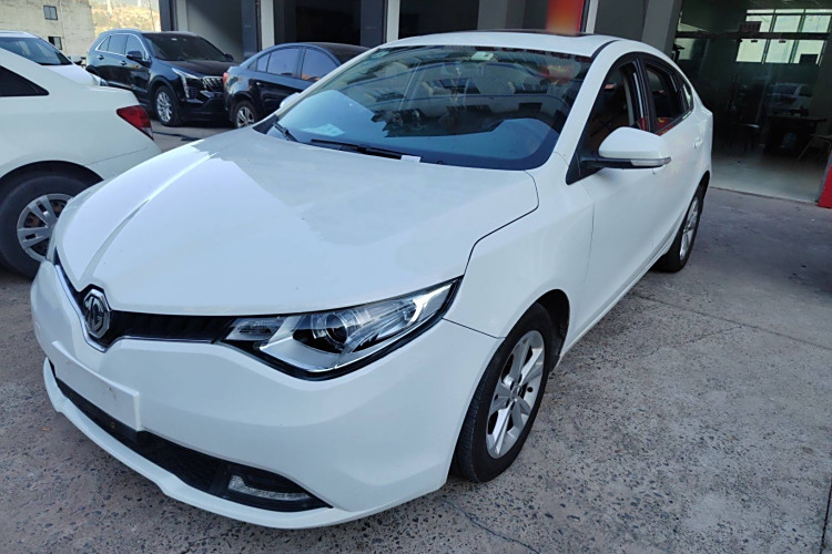 MG GT 2016 car image #2