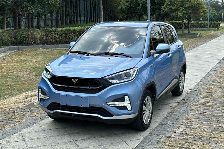 哪吒汽车 哪吒N01 2020 汽车图片 #2