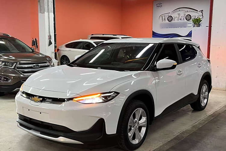 Chevrolet Charm 2023 car image #2