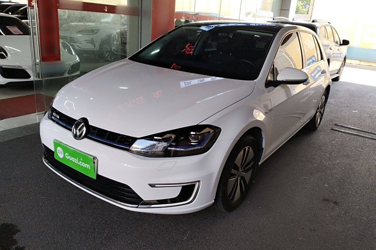 Volkswagen Golf Pure Electric 2020 #2 Volkswagen Golf Pure Electric 2020 image de voiture #2