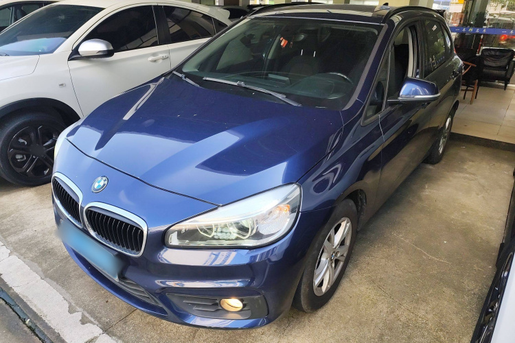 BMW 2 Series Tourer 2017 imagem de carro #2