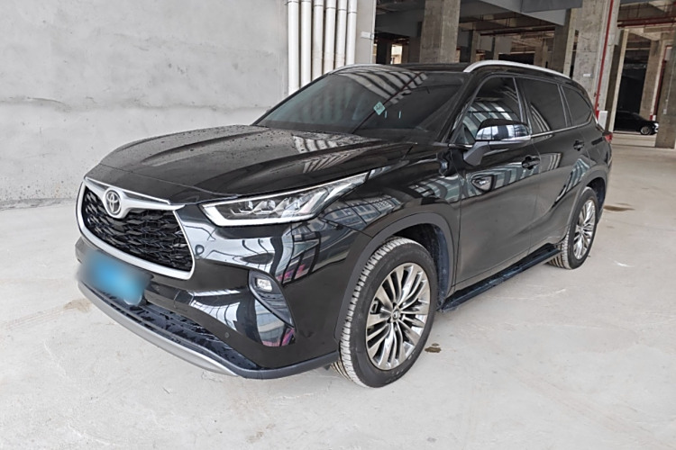 Toyota Highlander (Imported) 2024 car image #2