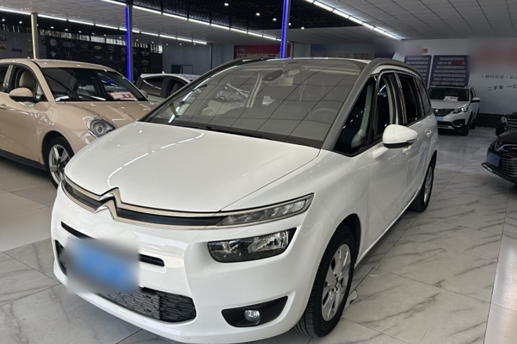 Citroen C4 PICASSO 2017 صورة سيارة #2