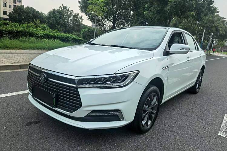 BYD Qin New Energy 2021 car image #2